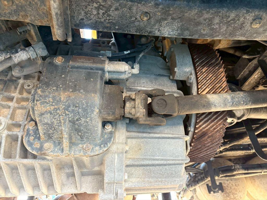 日野 プロフィア QKG-FS1EKDA(6x4)の写真18