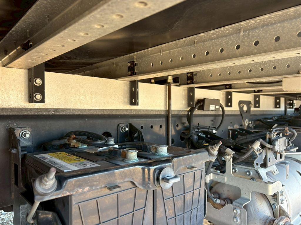 日野 レンジャー 2PG-FD2ABG(2WD)の写真16