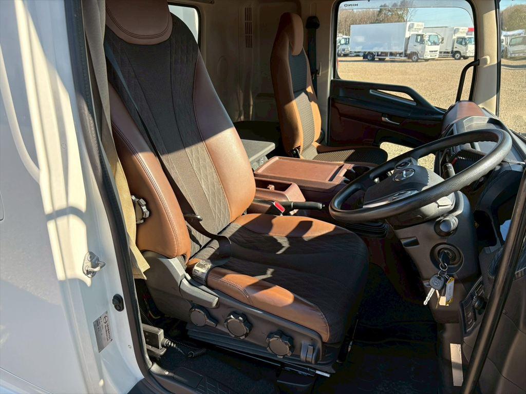 日野 レンジャー 2PG-FD2ABG(2WD)の写真21