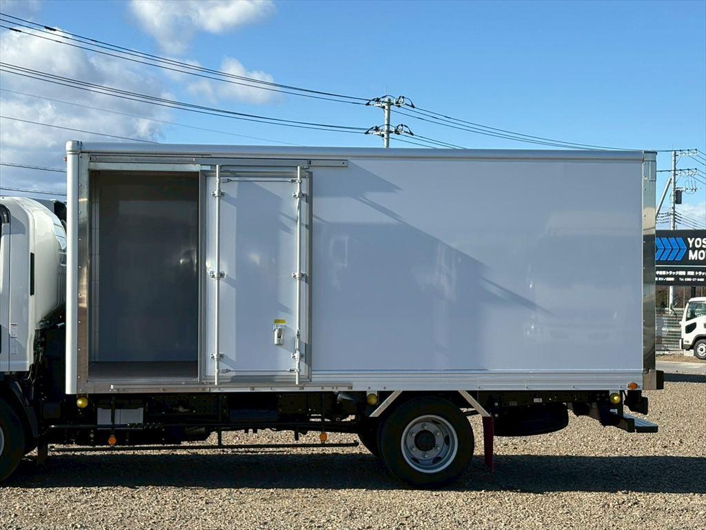 いすゞ エルフ 2TG-NPR88AM(2WD)の写真15