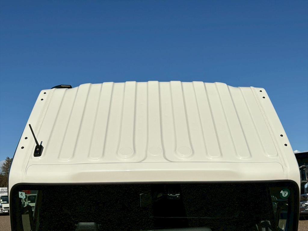 いすゞ エルフ 2TG-NPR88AM(2WD)の写真20