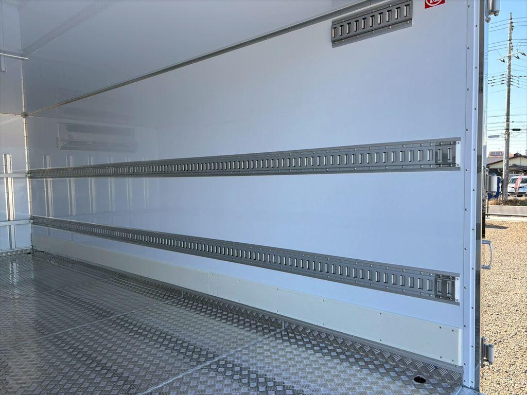 三菱 ファイター 2KG-FK65F(2WD)の写真10