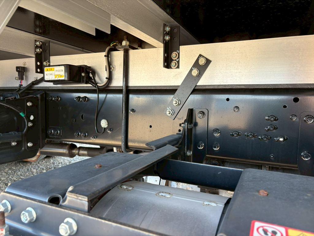 三菱 ファイター 2KG-FK65F(2WD)の写真16