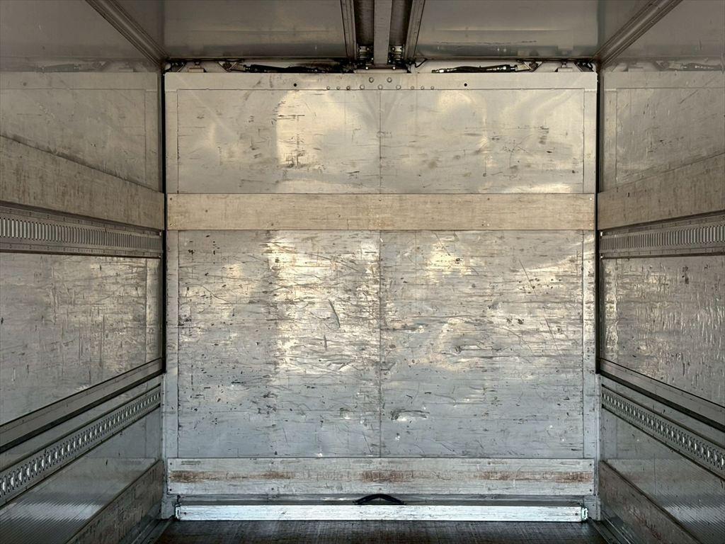 日野 プロフィア QPG-FR1EXEG(6x2)の写真7