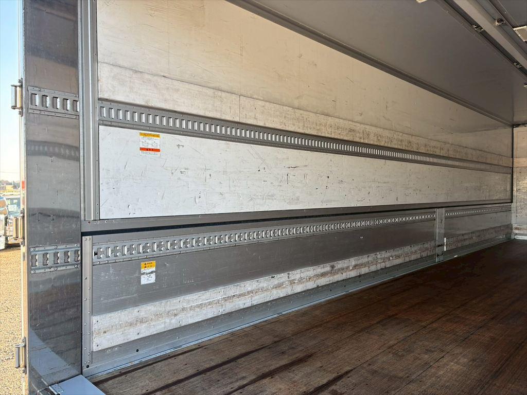 日野 プロフィア QPG-FR1EXEG(6x2)の写真9