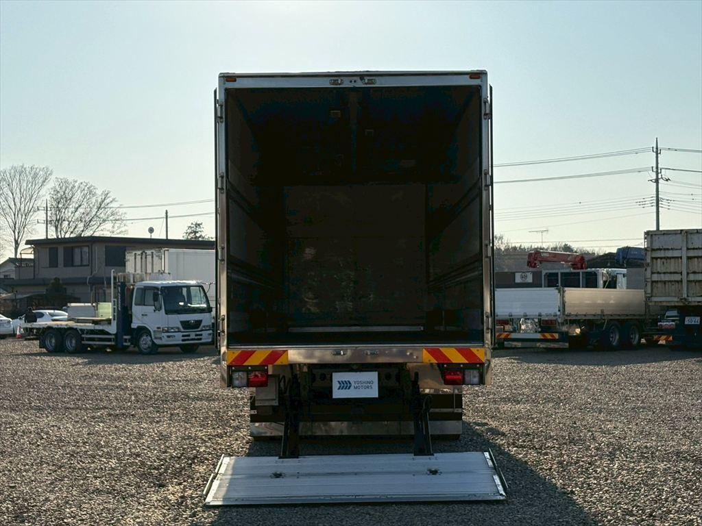 日野 プロフィア QPG-FR1EXEG(6x2)の写真11