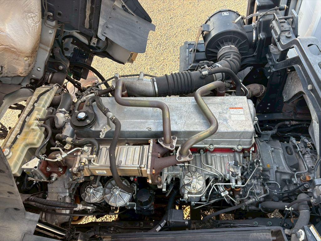 日野 プロフィア QPG-FR1EXEG(6x2)の写真18