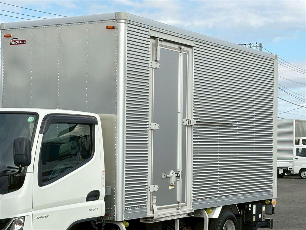 三菱 キャンター 2RG-FEAV0(2WD)の写真6