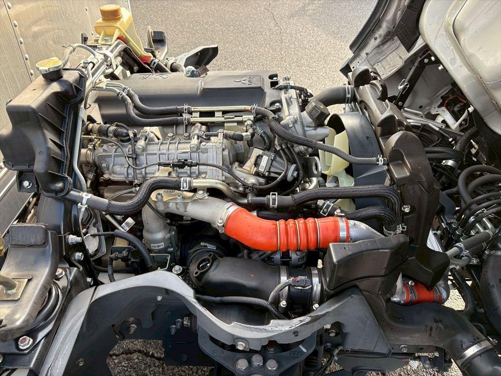 三菱 その他 2RG-FEAV0(2WD)の写真19