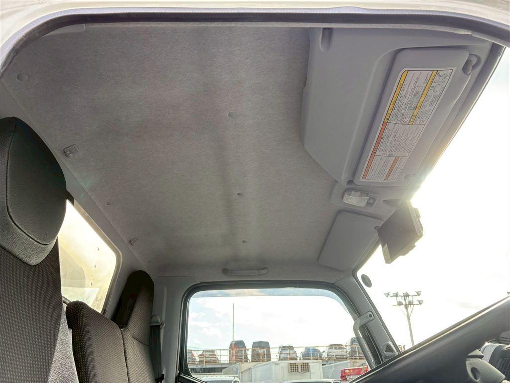 三菱 キャンター 2RG-FEAV0(2WD)の写真24