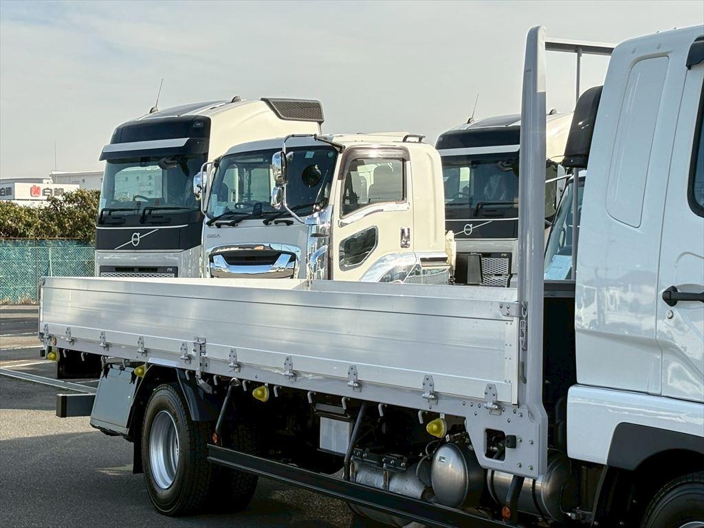 三菱 ファイター 2KG-FK62F(2WD)の写真5