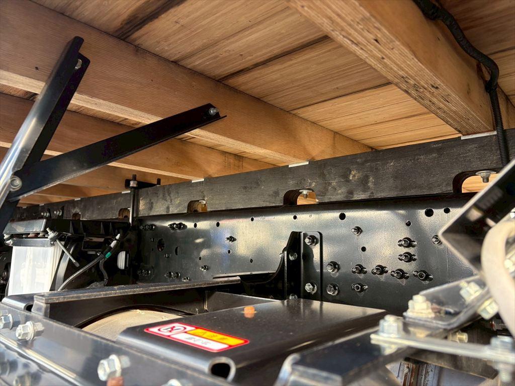 三菱 ファイター 2KG-FK62F(2WD)の写真17