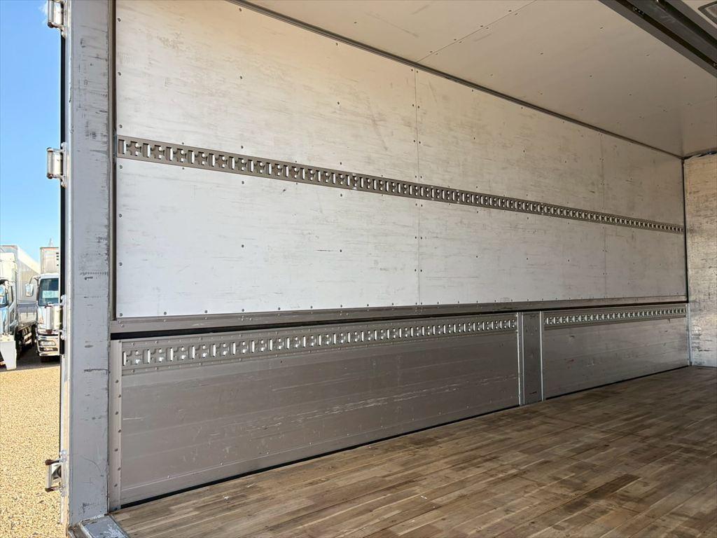 日野 レンジャー 2PG-FD2ABA(2WD)の写真9