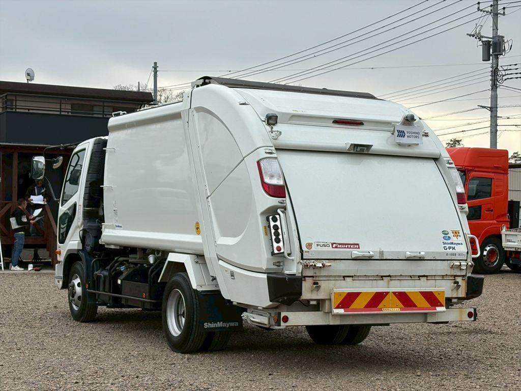 三菱 ファイター 2PG-FK72N(2WD)の写真3