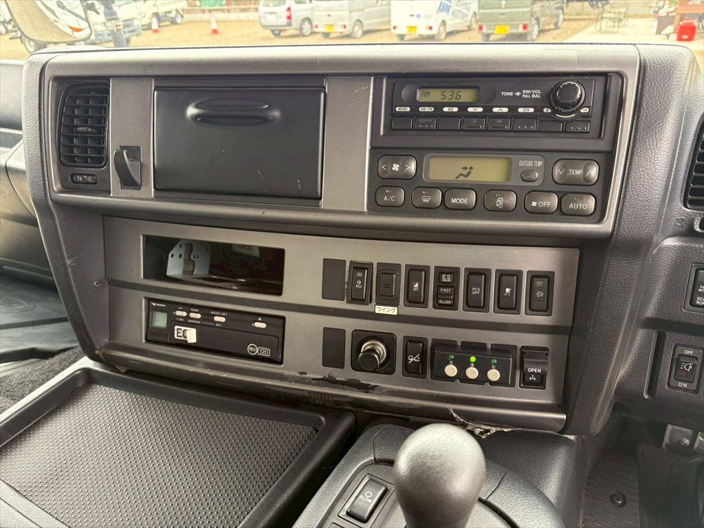 日野 プロフィア QPG-FW1EZEG(8x4)の写真21