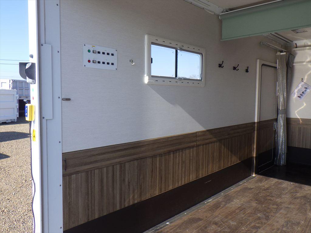 三菱 キャンター TPG-FEB50(2WD)の写真9