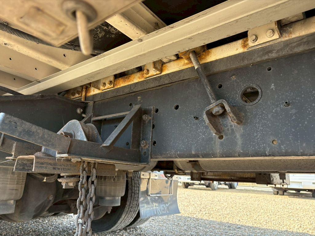 UD クオン QKG-CG5ZA(8x4)の写真16