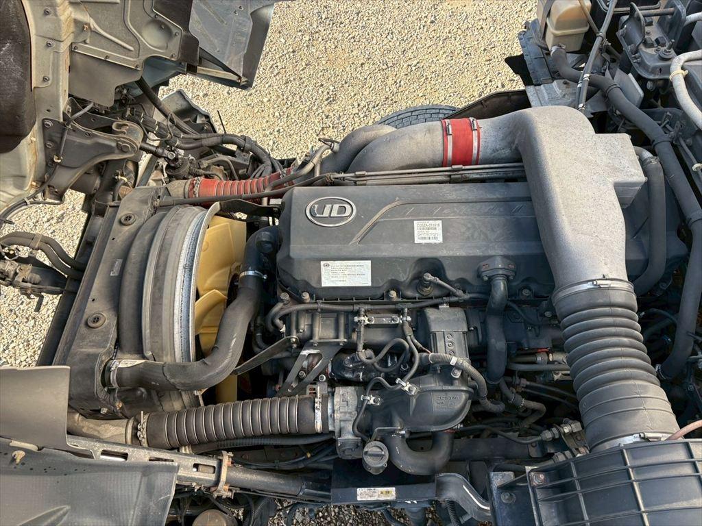 UD クオン QKG-CG5ZA(8x4)の写真18