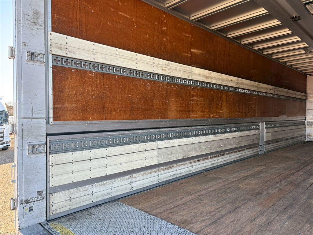 日野 プロフィア QPG-FR1EXEG(6x2)の写真9