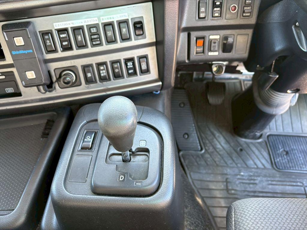 日野 プロフィア QPG-FR1EXEG(6x2)の写真23