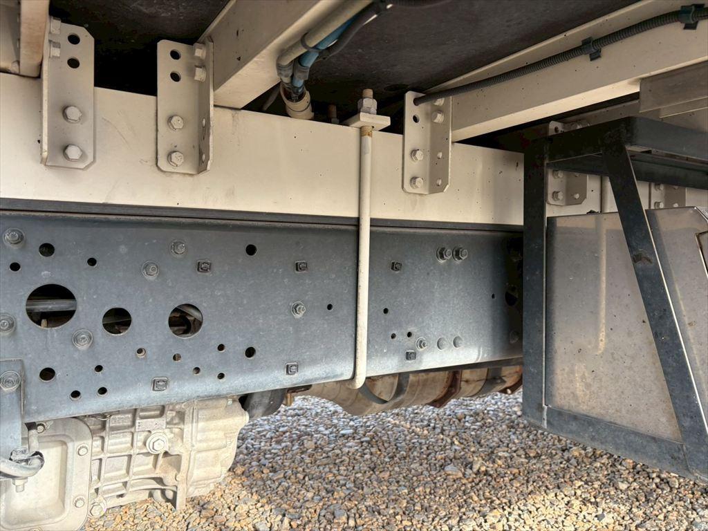 三菱 ファイター TKG-FK64F(2WD)の写真14