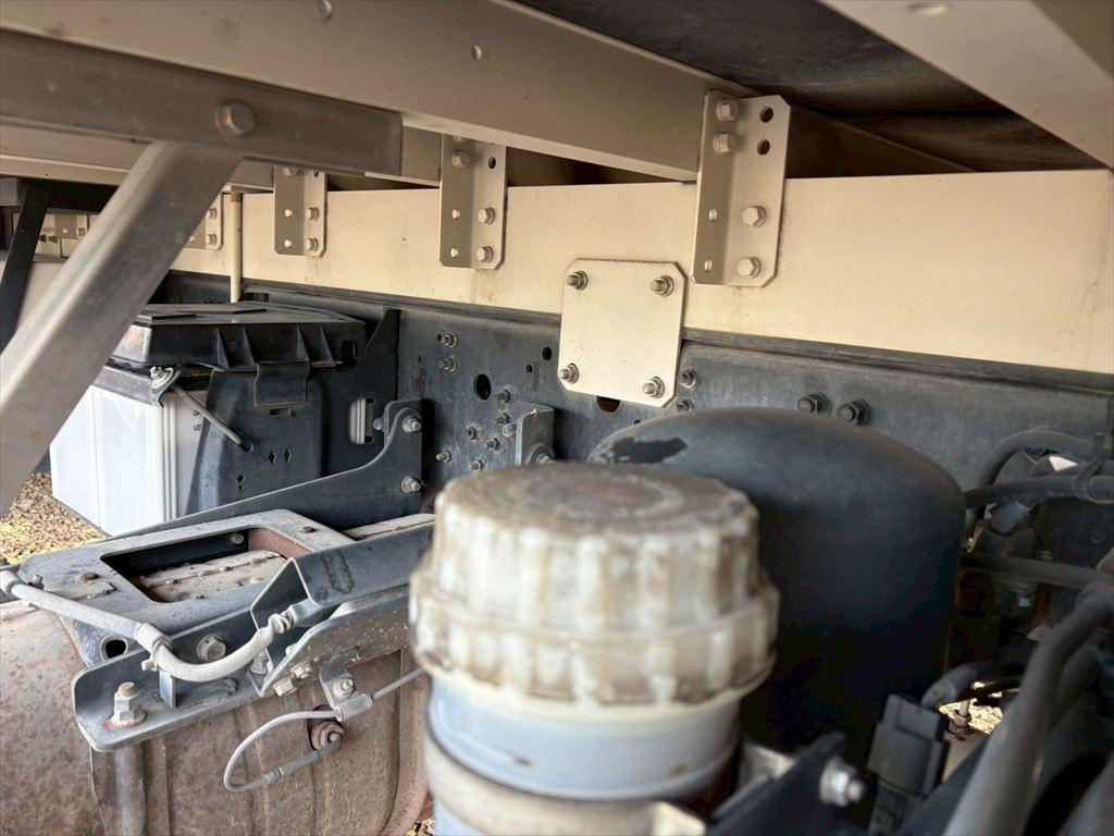 三菱 ファイター TKG-FK64F(2WD)の写真16