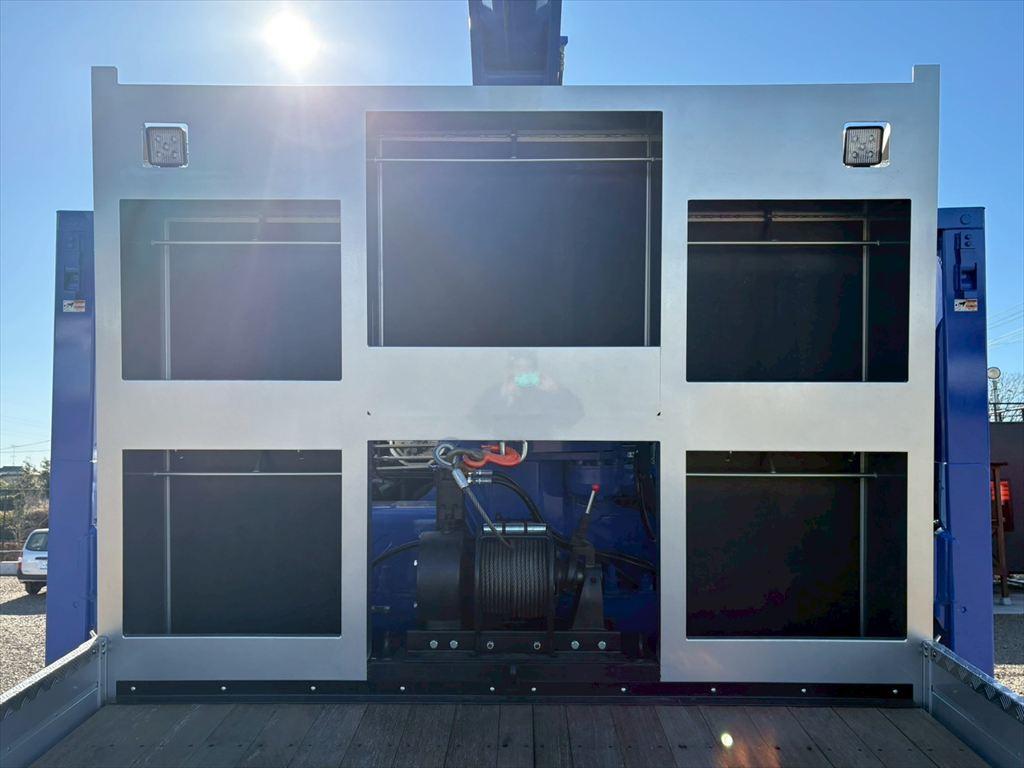 いすゞ ギガ 2PG-CYJ77C(8x4)の写真7