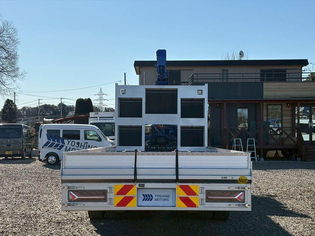 いすゞ ギガ 2PG-CYJ77C(8x4)の写真13