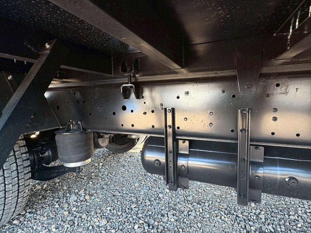 いすゞ ギガ 2PG-CYJ77C(8x4)の写真15