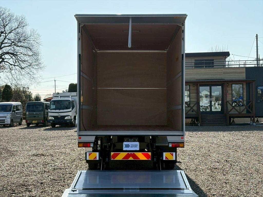 三菱 キャンター 2PG-FEB80(2WD)の写真11