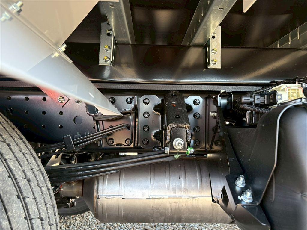 三菱 キャンター 2PG-FEB80(2WD)の写真17