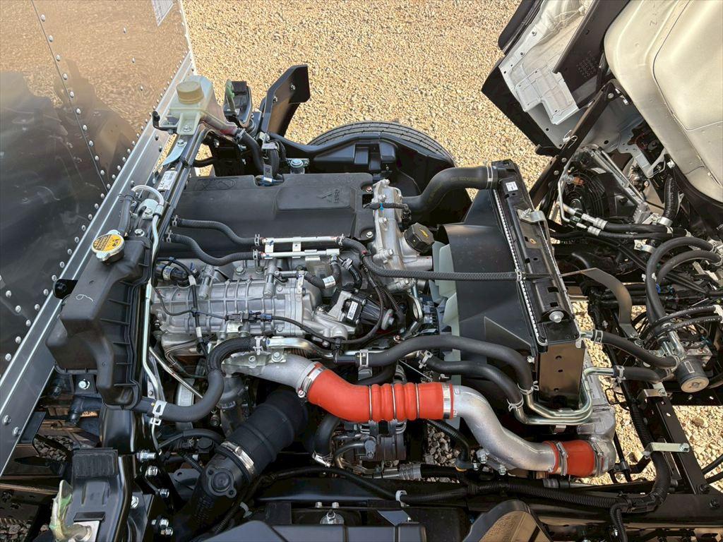 三菱 キャンター 2PG-FEB80(2WD)の写真20