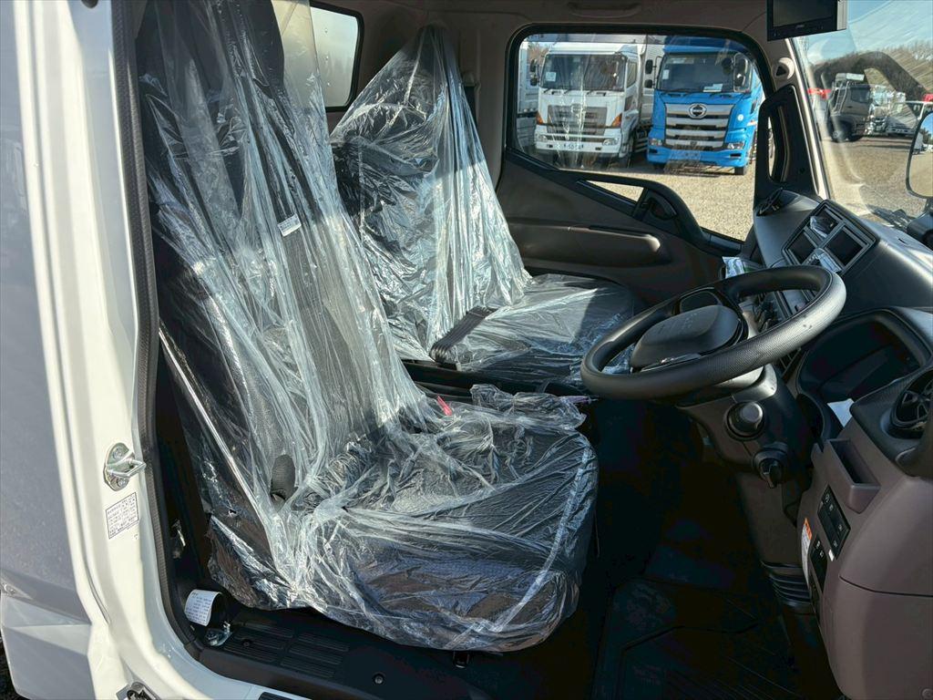 三菱 キャンター 2PG-FEB80(2WD)の写真21