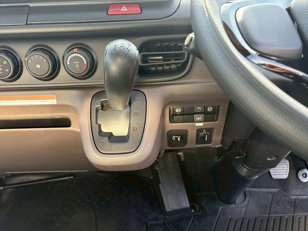 三菱 キャンター 2PG-FEB80(2WD)の写真23