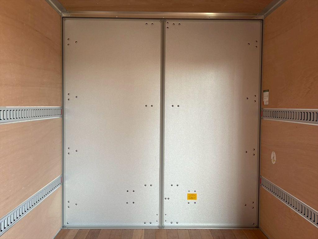 三菱 キャンター 2PG-FEB80(2WD)の写真11