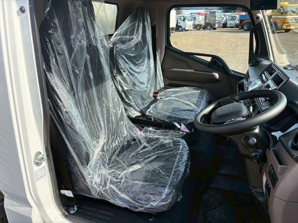 三菱 キャンター 2PG-FEB80(2WD)の写真21