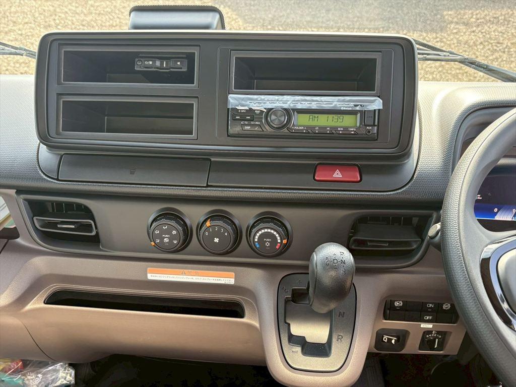 三菱 キャンター 2PG-FEB80(2WD)の写真22