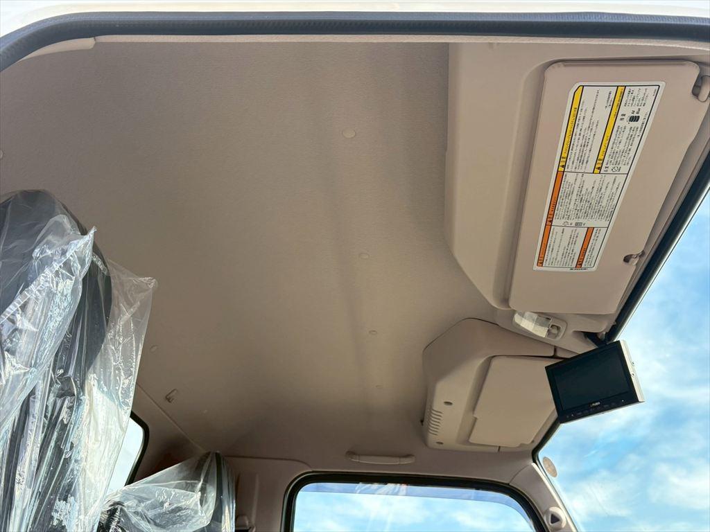 三菱 キャンター 2PG-FEB80(2WD)の写真24