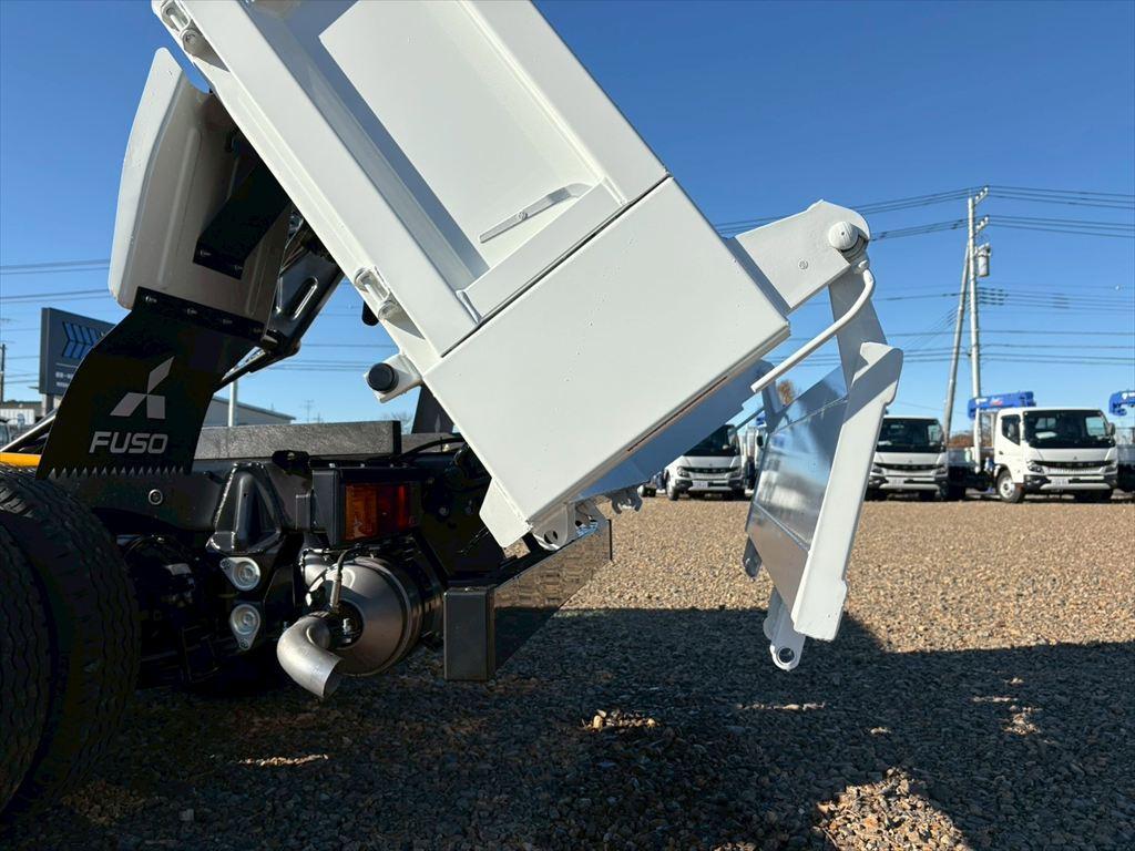 三菱 キャンター 2RG-FBA60(2WD)の写真12