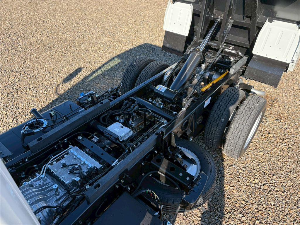 三菱 キャンター 2RG-FBA60(2WD)の写真15