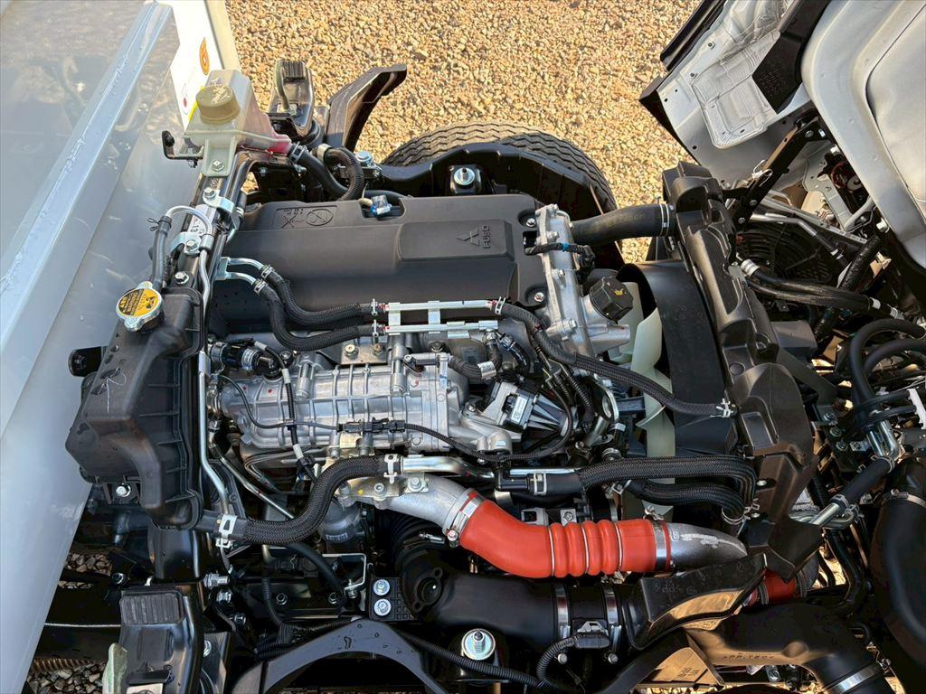 三菱 キャンター 2RG-FBA60(2WD)の写真20