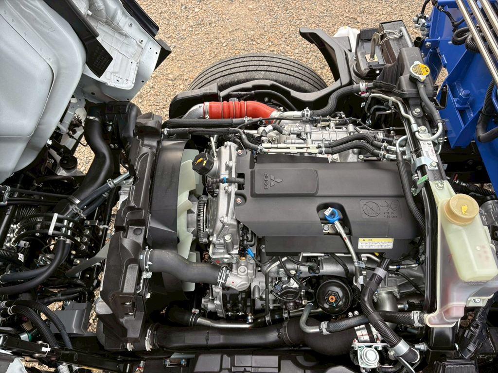 三菱 キャンター 2RG-FEAV0(2WD)の写真19