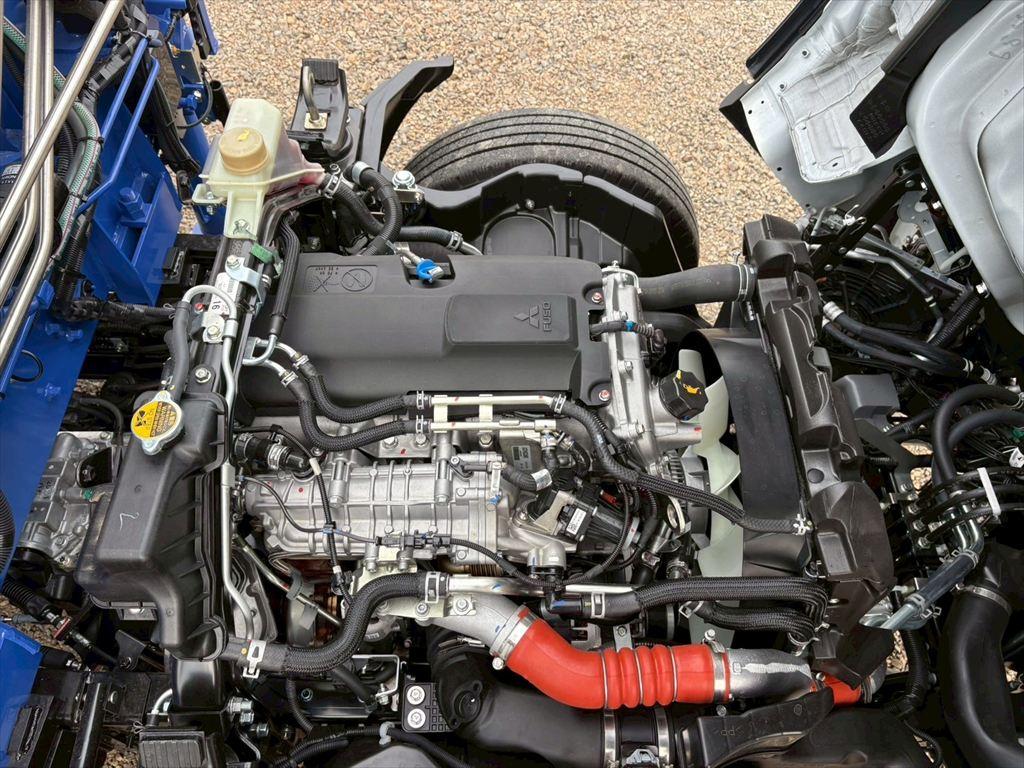 三菱 キャンター 2RG-FEAV0(2WD)の写真20