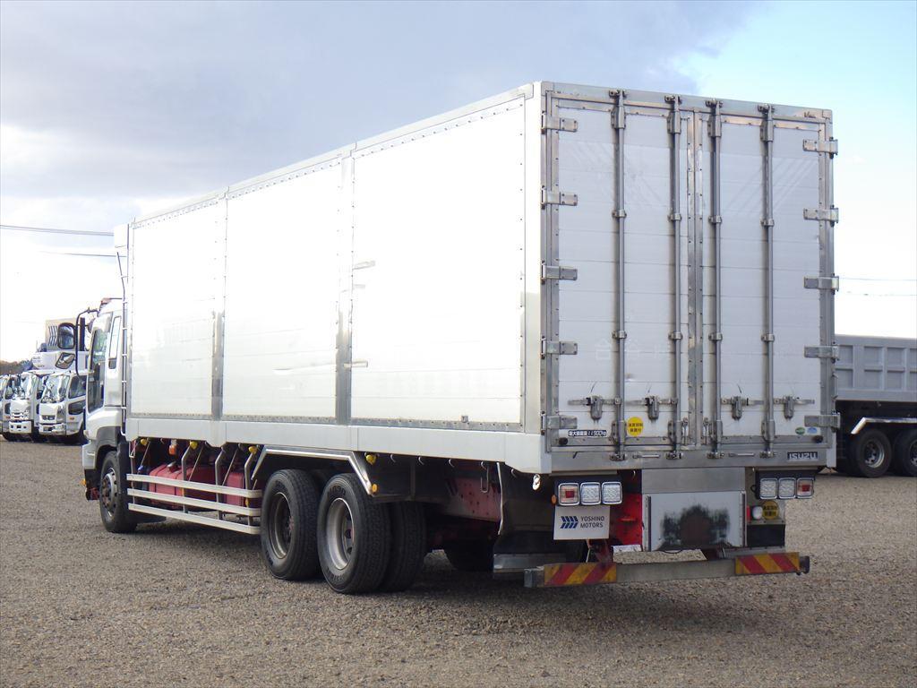 いすゞ ギガ QKG-CYM77A(6x2)の写真3