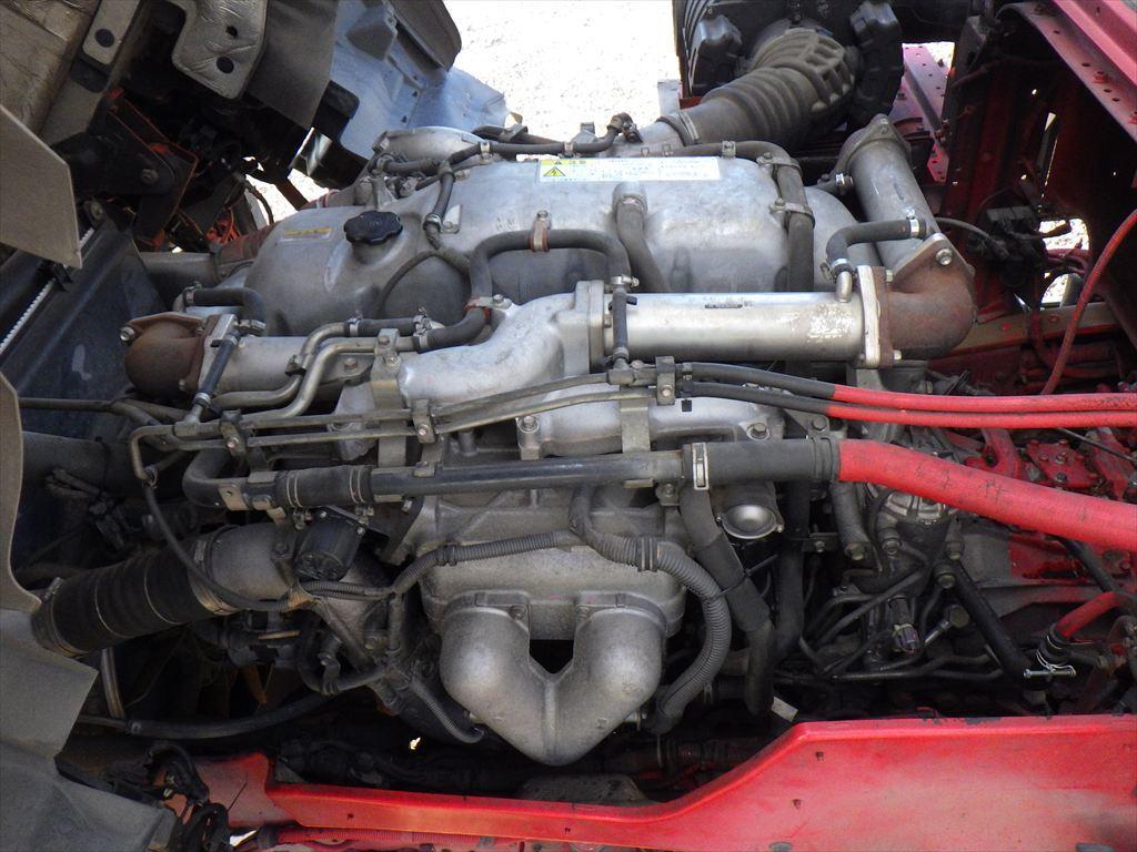 いすゞ ギガ QKG-CYM77A(6x2)の写真18