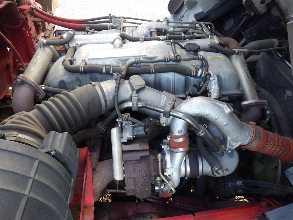 いすゞ ギガ QKG-CYM77A(6x2)の写真19