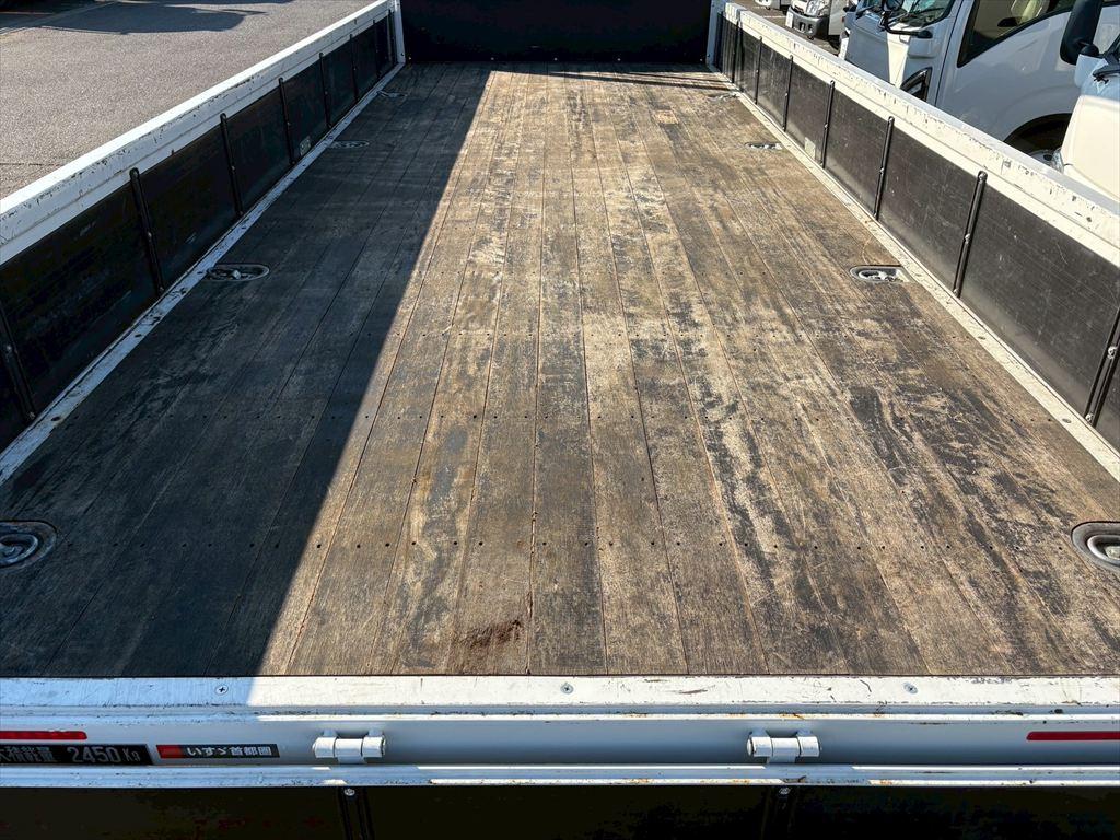 いすゞ フォワード 2PG-FRR90S2(2WD)の写真8