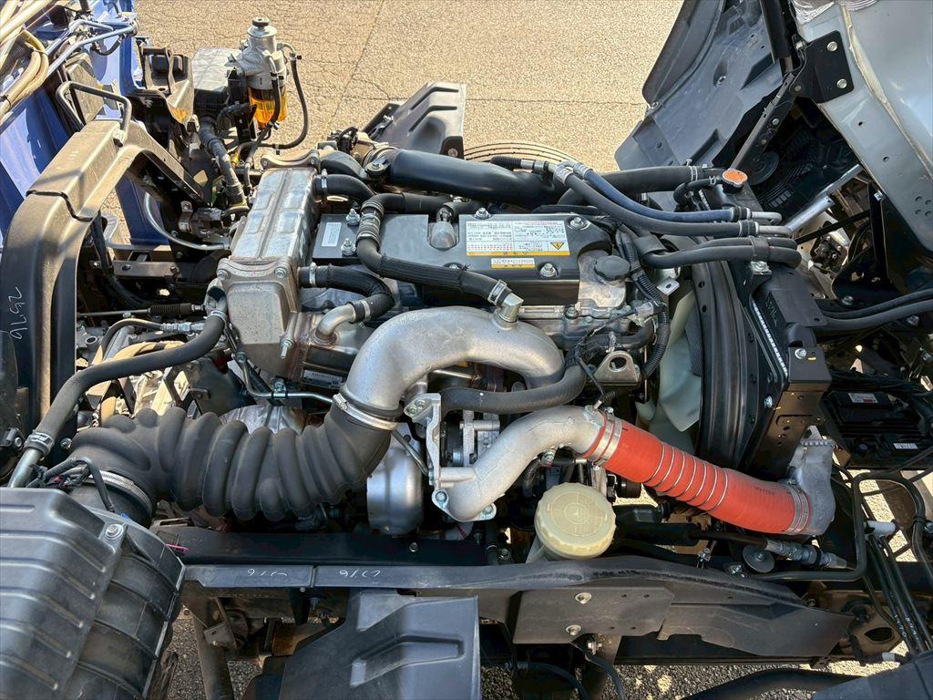 いすゞ フォワード 2PG-FRR90S2(2WD)の写真19