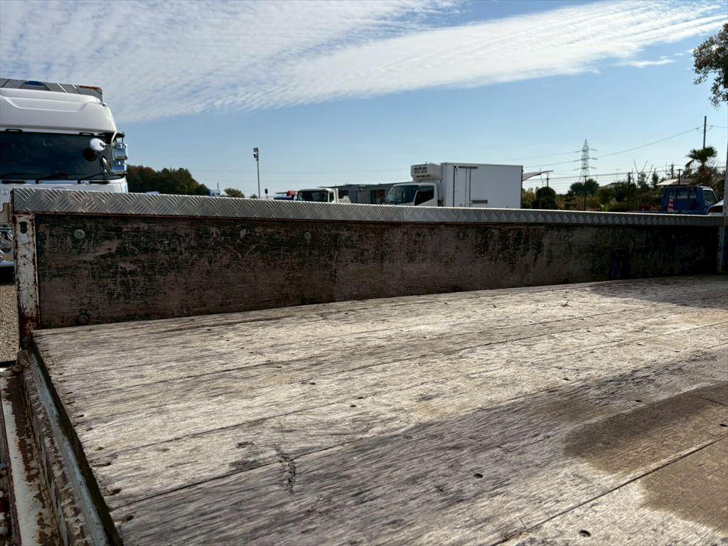 いすゞ エルフ TPG-NPR85AR(2WD)の写真9