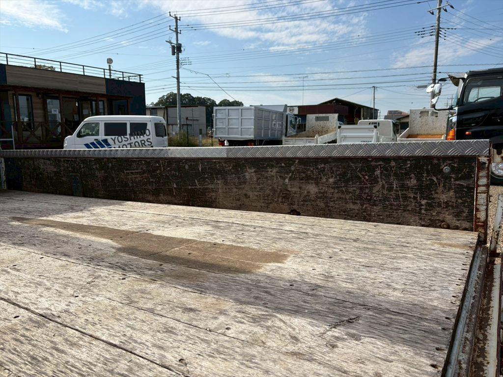 いすゞ エルフ TPG-NPR85AR(2WD)の写真10